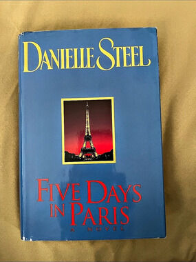 Danielle Steel Five Days in Paris Hardcover Novel Blue